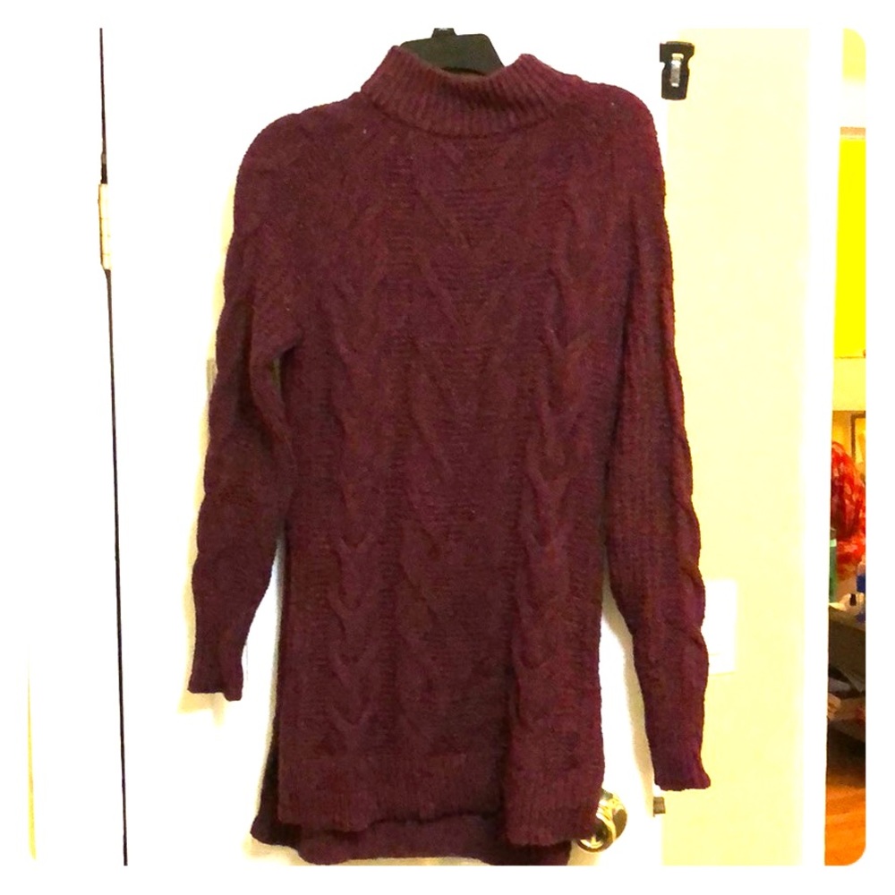 Old navy Maroon tunic length sweater